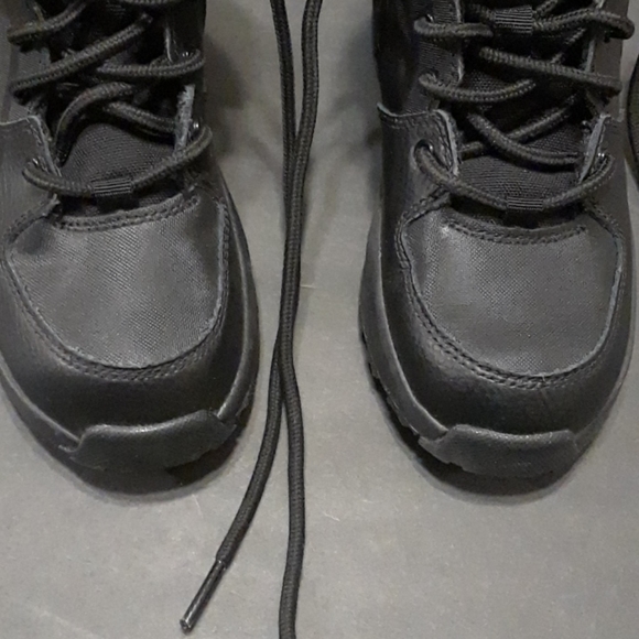 Nike Boots Hi-Top Boots - Picture 12 of 16